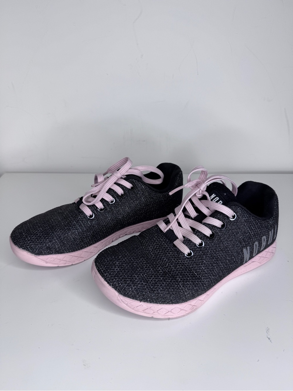 NOBULL Black Heather Light Dusty Pink Trainer Sneakers 6.5